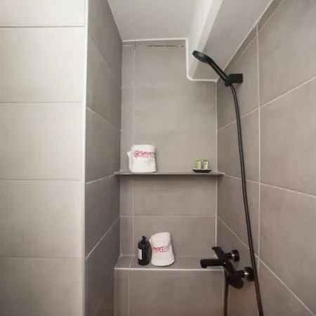 Amazing Maisonette With Roof Garden *