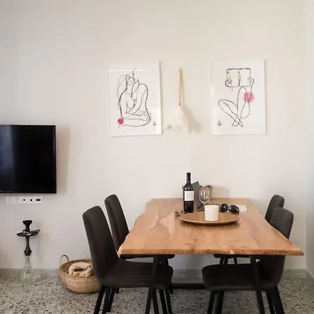 Amazing Maisonette With Roof Garden & Bbq Apartment