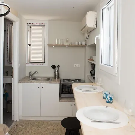 Apartment Amazing Maisonette With Roof Garden & Bbq Mykonos Town